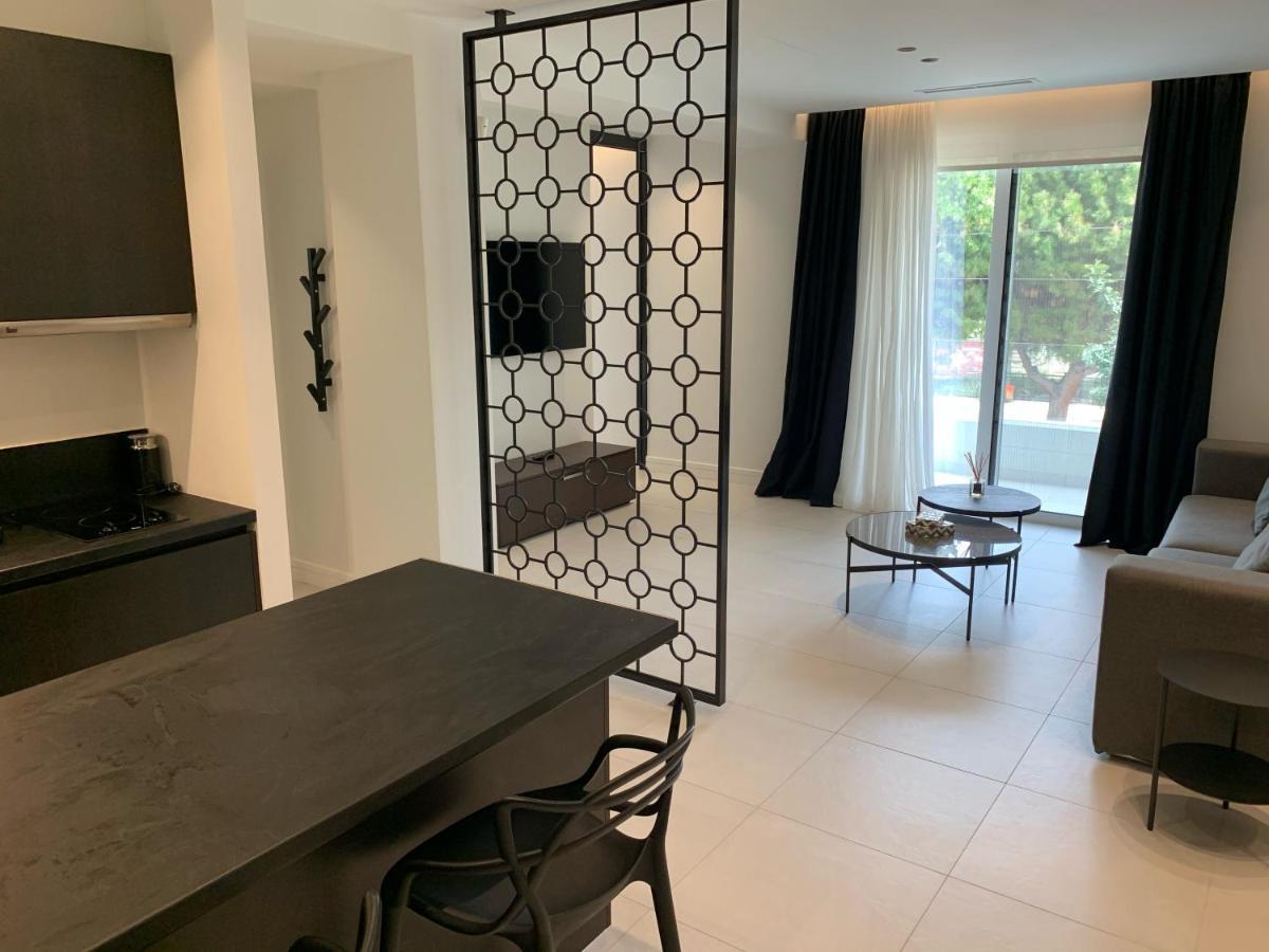 Glyfada South42 Apartment Athena Bagian luar foto