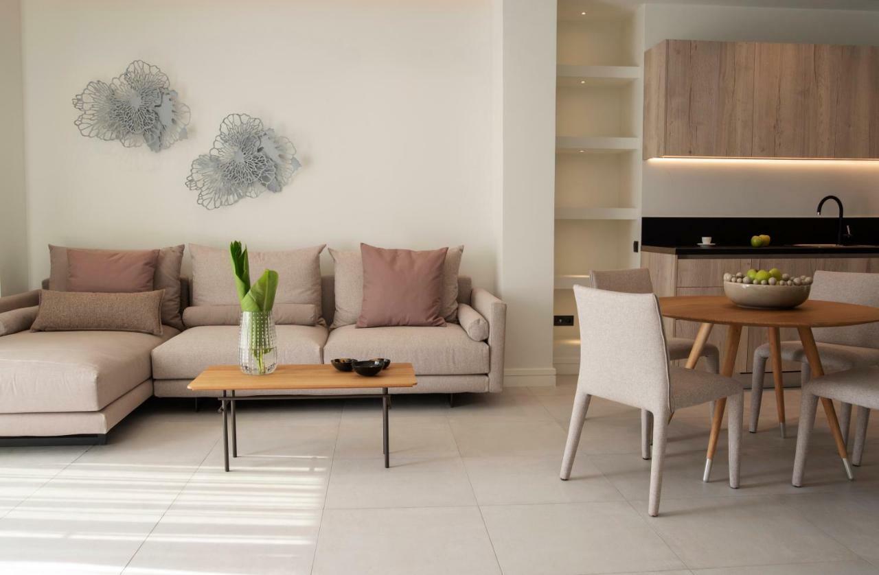 Glyfada South42 Apartment Athena Bagian luar foto